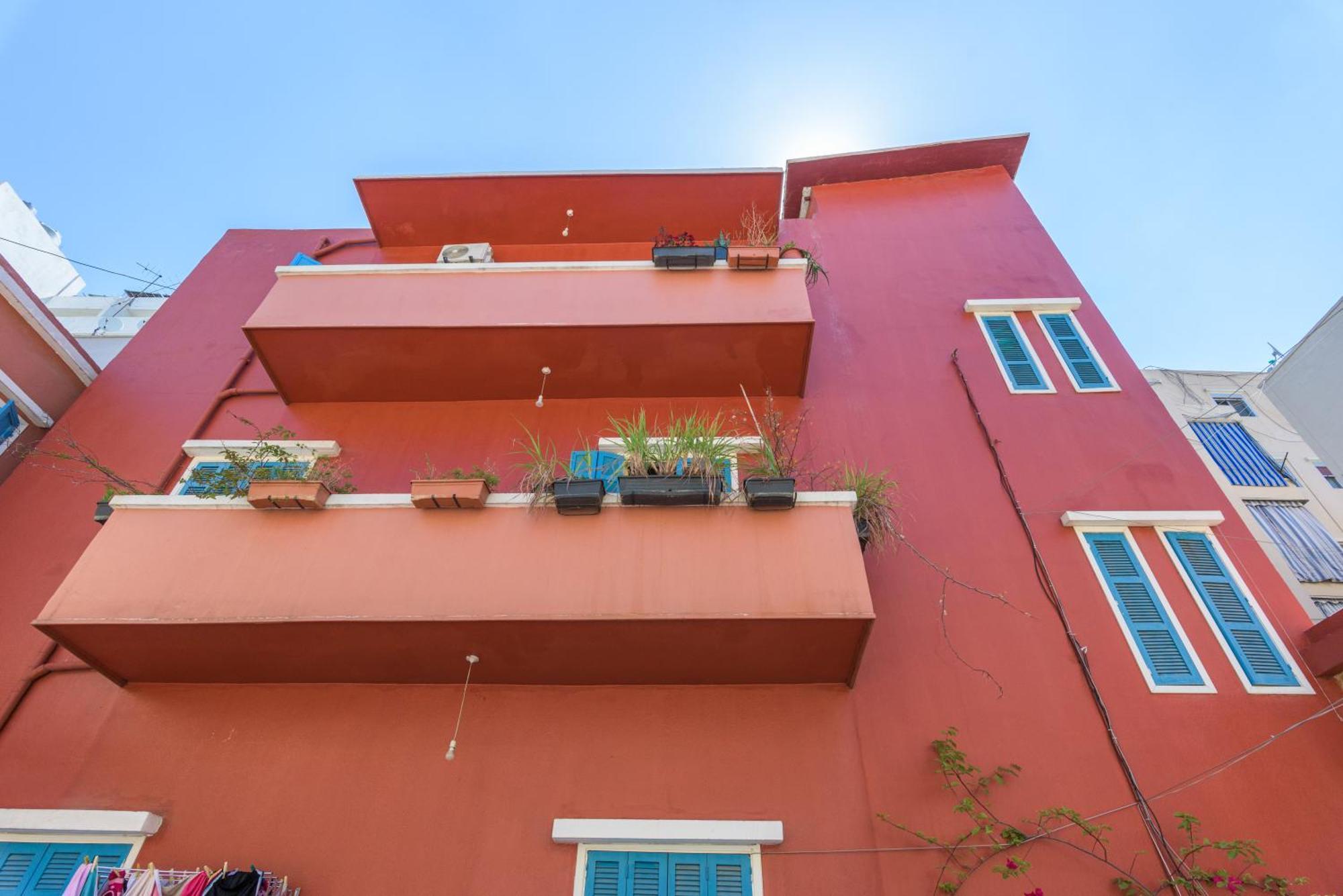 Mikaella's Cozy 1-br With 24-7 Electricity * Beirut