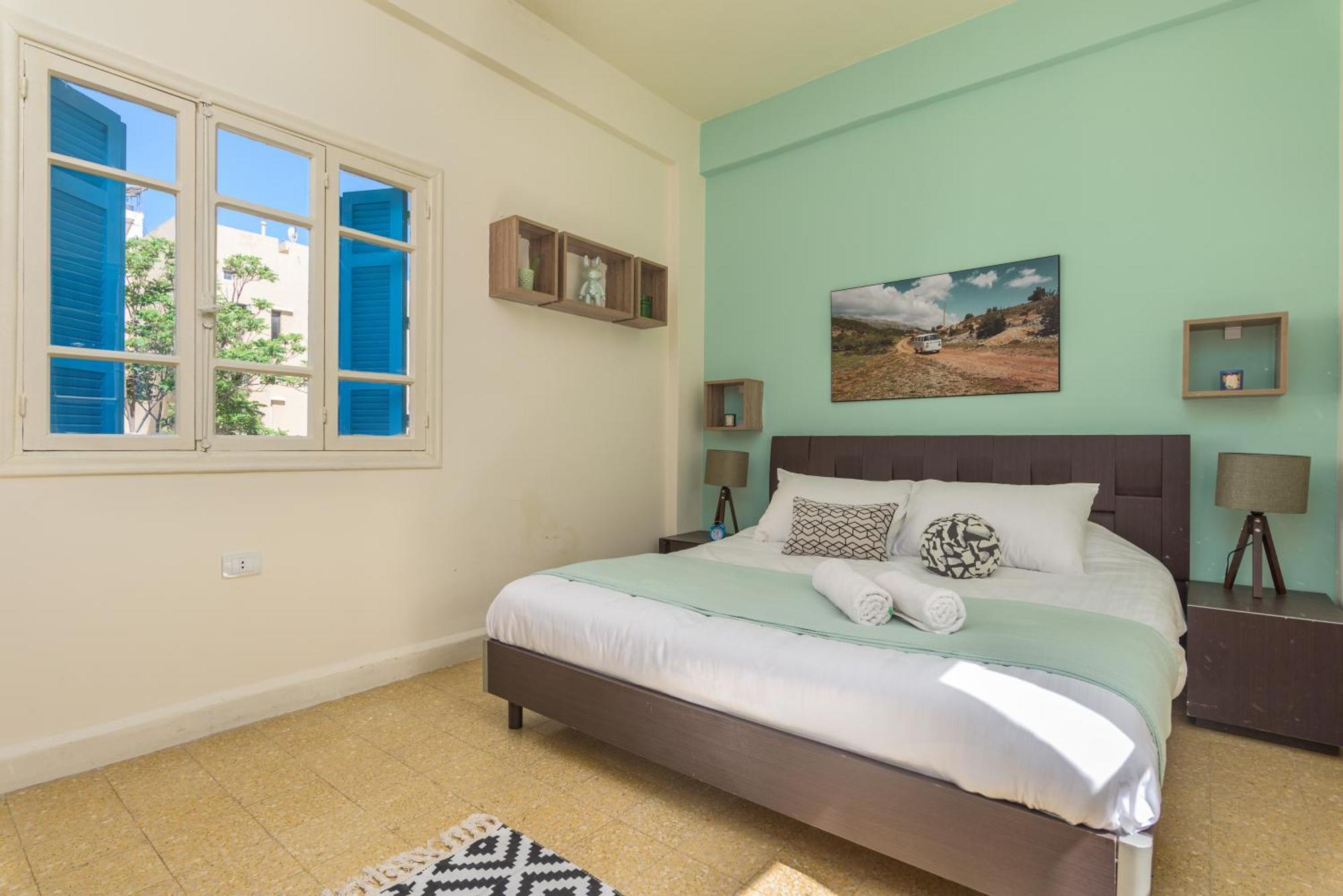 Mikaella's Cozy 1-br With 24-7 Electricity * Beirut